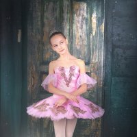 Юная балерина, розовая пачка, пуанты :: Ирина Абдуллаева