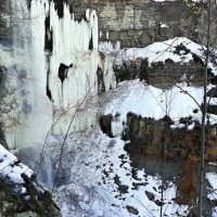 Водопад Валасте (Онтика) зимой :: veera v