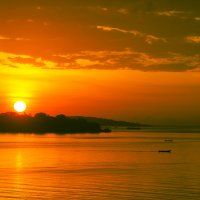 Восход солнца на озере Виктория :: Юрий Матвеев