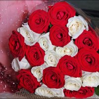 Для милых женщин все цветы.. :: Лидия (naum.lidiya)