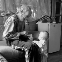 внучка с дедушкой :: Ольга Карпова