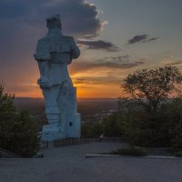 Памятник Артёму . :: Светлана Мельник