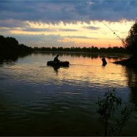 Одинокий рыбак :: Геннадий Худолеев Худолеев