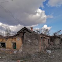 Забытый дом в облоках :: Дмитрий фотограф