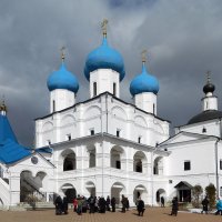 Высоцкий мужской монастырь в Серпухове :: Алла Захарова