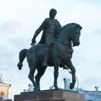 Памятник рязанскому князю Олегу :: Александр Буянов