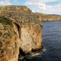 Скалистый берег Мальты :: skijumper Иванов