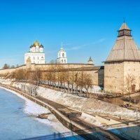 Власьевская башня Псковского Кремля :: Юлия Батурина