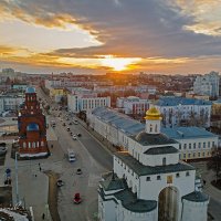 Вечерний город :: Антон Родионов