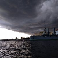 Туча над крейсером Аврора :: Taty Ivko