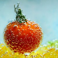 cherry tomato bubbles :: Дмитрий Каминский