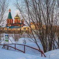 Снежный апрель в окрестностях Ухты... :: Николай Зиновьев