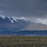 Курайская степь. Дождит :: Виктор Четошников