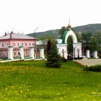 Весна в городе. :: Анатолий Уткин