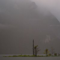 Дождь и туман...о. Чео Лан - одно и самых красивых мест в Таиланде! :: Александр Вивчарик
