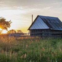 закат в деревне :: Мария Цюпа