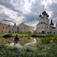 Ростов Великий. Митрополичьи палаты. :: Сергей Пиголкин