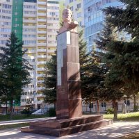 Памятник Карбышеву :: Александр Алексеев