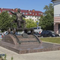 Памятник Йывану Кырле :: Анатолий Грачев