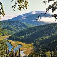 Взгляд в речную долину :: Сергей Чиняев 