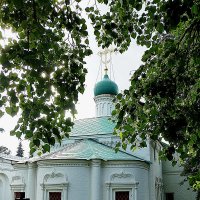 Церковь Амвросия Медиоланского в Новодевичьем монастыре :: Лидия Бусурина