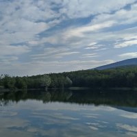 озеро в Байдарской долине (Крым) :: Асенька Ломакина