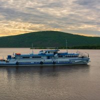 Уходит по Амуру. :: Виктор Иванович Чернюк