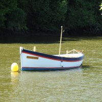 Лодка на реке Тейфи :: Natalia Harries