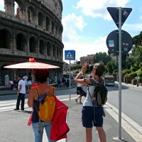 Китайские туристы в Риме. Италия. :: Наталья Цыганова 