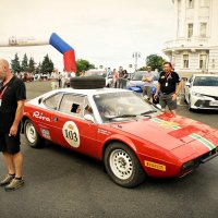 "Лето, мороженое, Ferrari....." :: Андрей Головкин