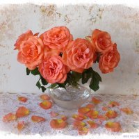 Розы в вазе :: Nina Yudicheva