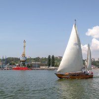 Регата в честь дня  рыбака. Таганрог. :: Андрей Lyz