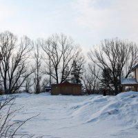 В подворье монастыря :: Олег Афанасьевич Сергеев