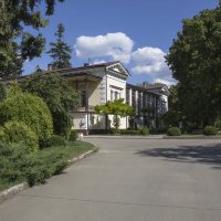 Воронцовский дворец в парке :: Валентин Семчишин