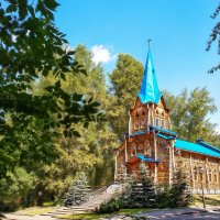 Деревянная церковь :: Сергей Добрыднев