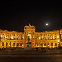 Hofburg under Moon :: Roman Ilnytskyi