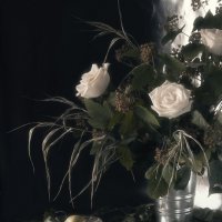 Натюрморт с белыми розами :: Татьяна Иванова