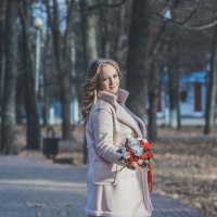 Зимний парк и одинокая невеста :: Анна Брынцева