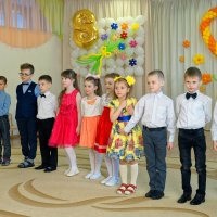 Восьмое марта в детском саду :: Дмитрий Конев
