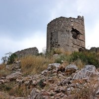 Развалины крепости в Балаклаве :: Леонид leo