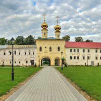 В монастыре :: Сергей Григорьев