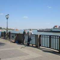 На ростовской набережной :: Нина Бутко