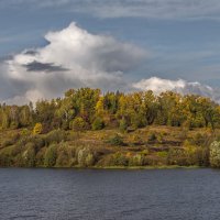 Осень -Волга. :: юрий макаров