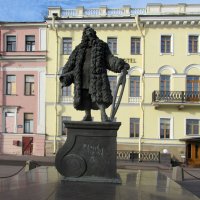 Памятник Доменико Андреа Трезини :: Елена Павлова (Смолова)