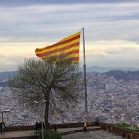 Флаг Каталонии над Барселоной :: Nina Karyuk