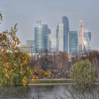 осень в городе :: Василий Фроленок