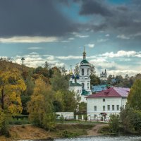 Осень -Волга. Плес. :: юрий макаров