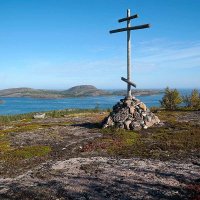 Обетный крест на острове Русский кузов :: Сергей Курников