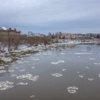 Ледоход в Кунгуре.Ноябрь 2019 :: Алексей Сметкин