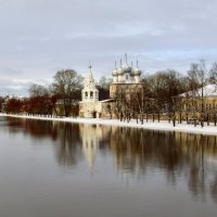 Уровень воды в реке Вологда этой осенью :: irina 